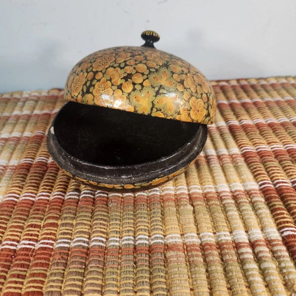 Vintage Hand Painted Floral Lidded Wooden Trinket Box Bowl Black Gold Tole Folk